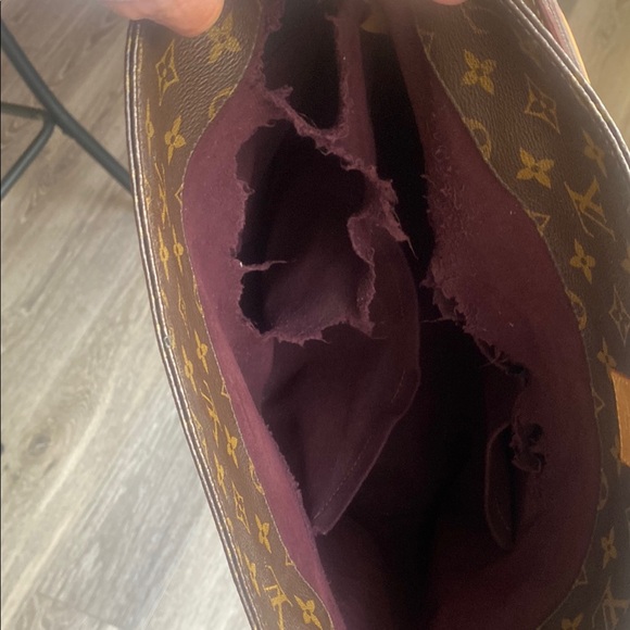 Louis Vuitton Brown Monogram Hobo Bag - Picture 16 of 16